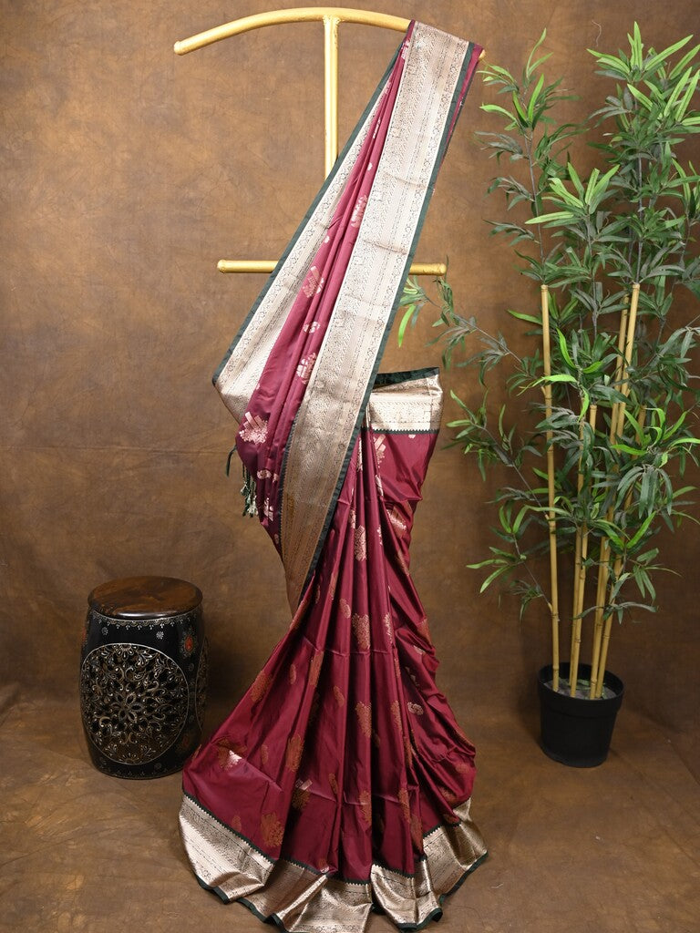 Kanchi pattu saree magenta color allover zari weaves & kanchi border with rich pallu and contrast plain blouse