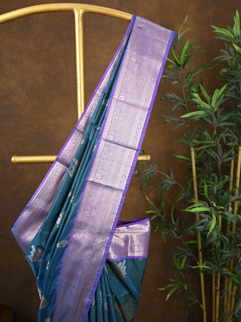 Kanchi pattu saree navy blue color allover zari weaves & kanchi border with rich pallu and contrast plain blouse