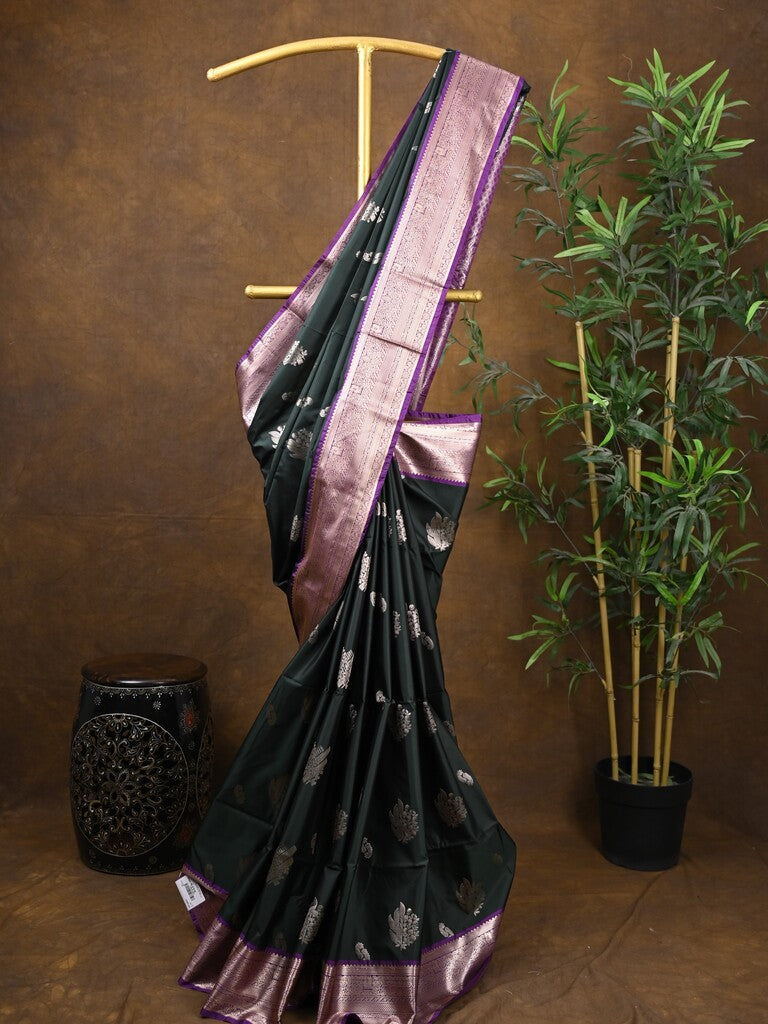 Kanchi pattu saree black color allover zari weaves & kanchi border with rich pallu and contrast plain blouse