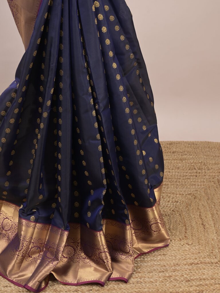 Leight weight kanchi pattu saree for women | royal blue | zari border | party wear
