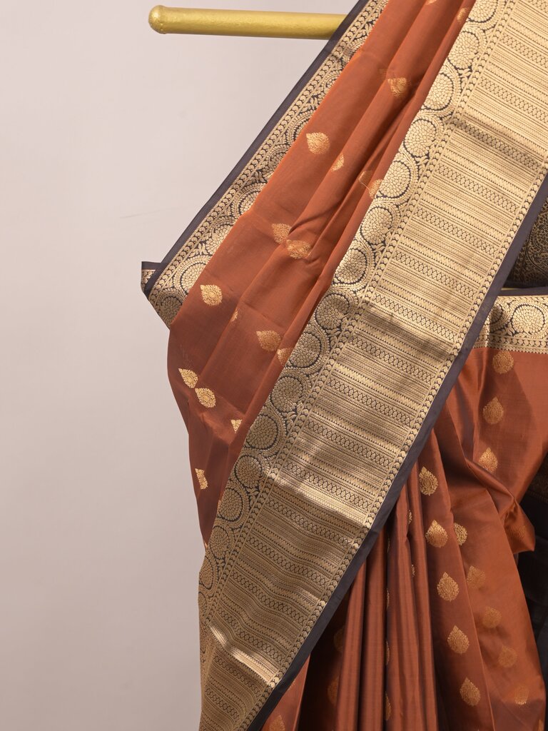 Leight weight kanchi pattu saree for women | royal blue | zari border | party wear
