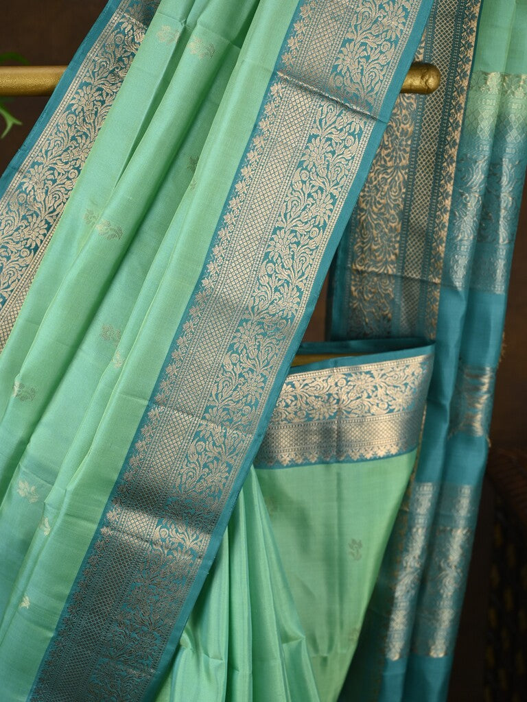 Kanchi pattu saree lux green color allover zari motifs & zari border with rich pallu and contrast plain blouse