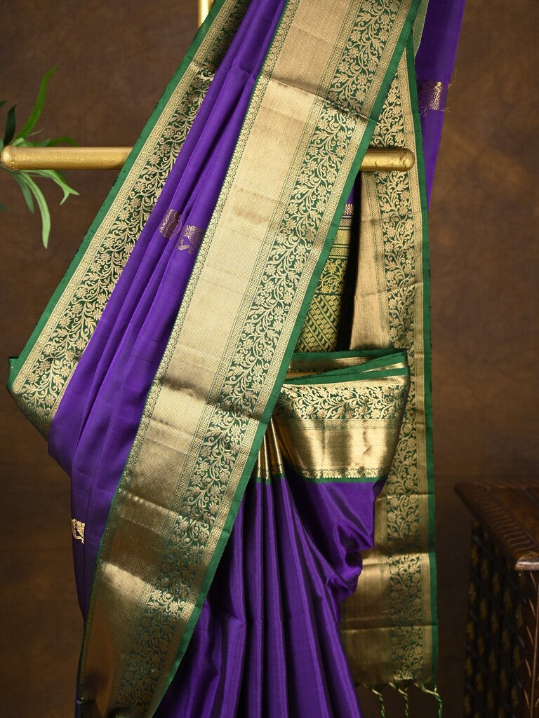 Kanchi pattu saree dark blue color allover zari motifs & zari border with rich pallu and contrast plain blouse