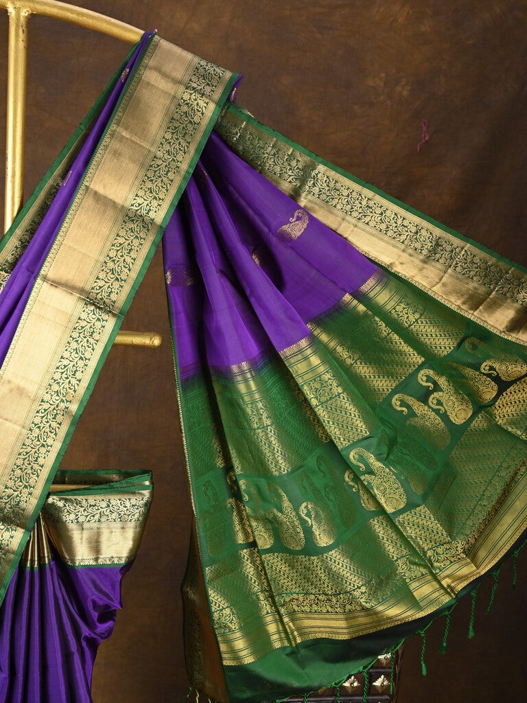 Kanchi pattu saree dark blue color allover zari motifs & zari border with rich pallu and contrast plain blouse