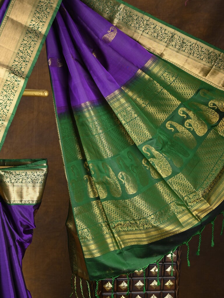 Kanchi pattu saree dark blue color allover zari motifs & zari border with rich pallu and contrast plain blouse