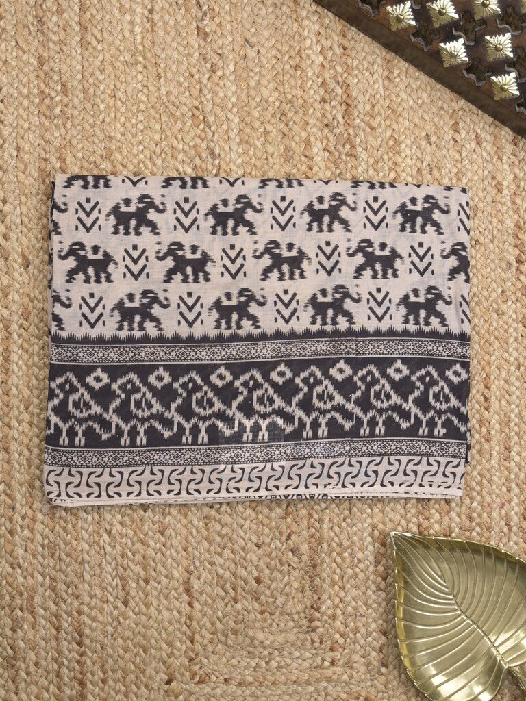 Kalamkari cotton saree in white color with contrast pallu and matching blouse