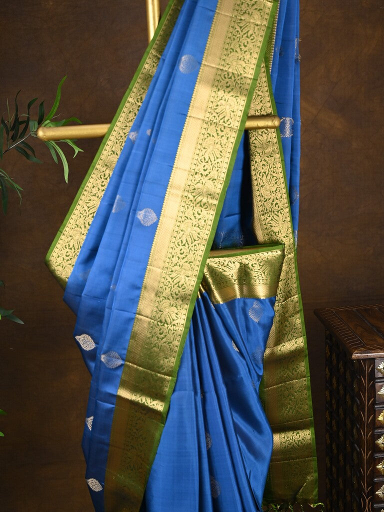 Kanchi pattu saree blue color allover zari motifs & zari border with rich pallu and contrast plain blouse