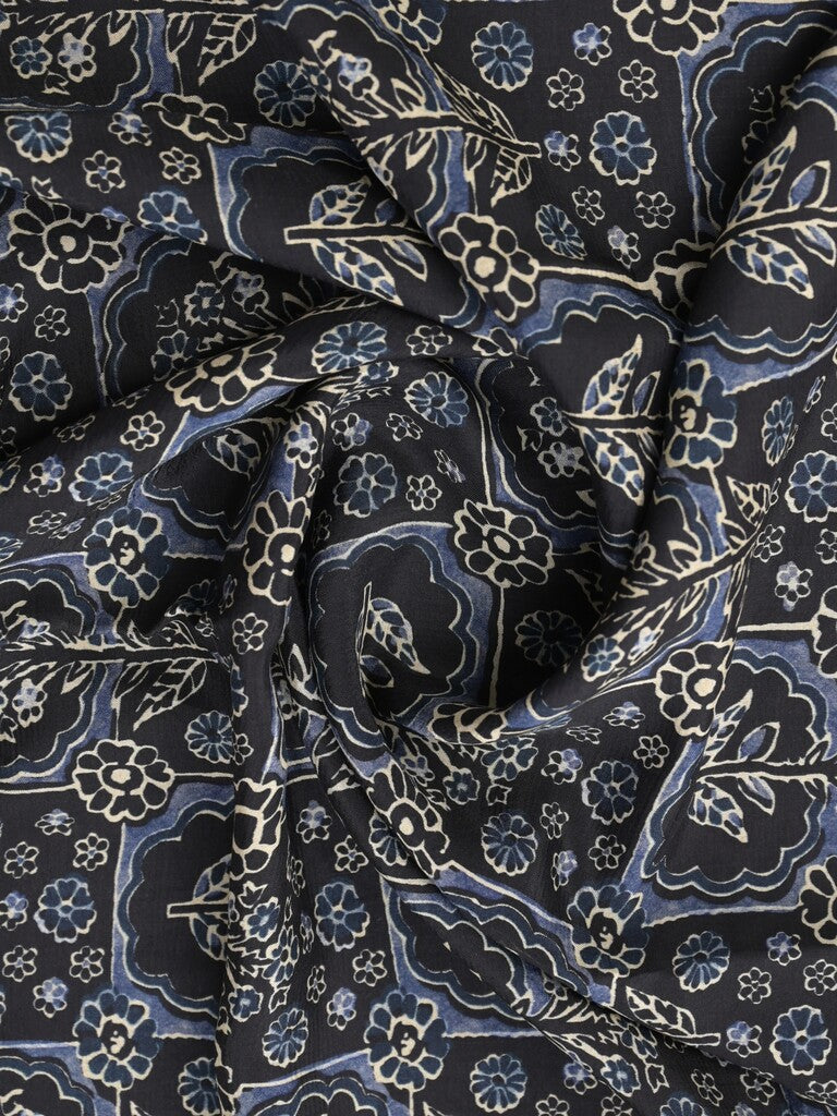 Mangalagiri fancy printed saree in grey color with zari border and plain contrast blouse