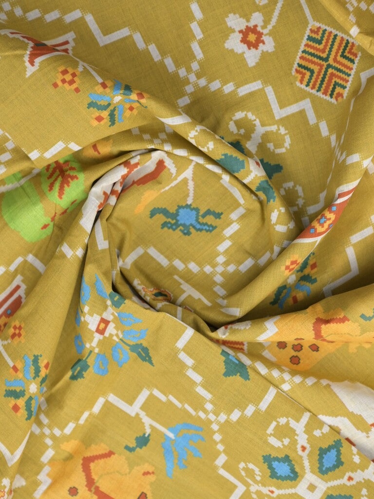 Mangalagiri cotton saree in golden yellow color with contrast pallu and plain blouse