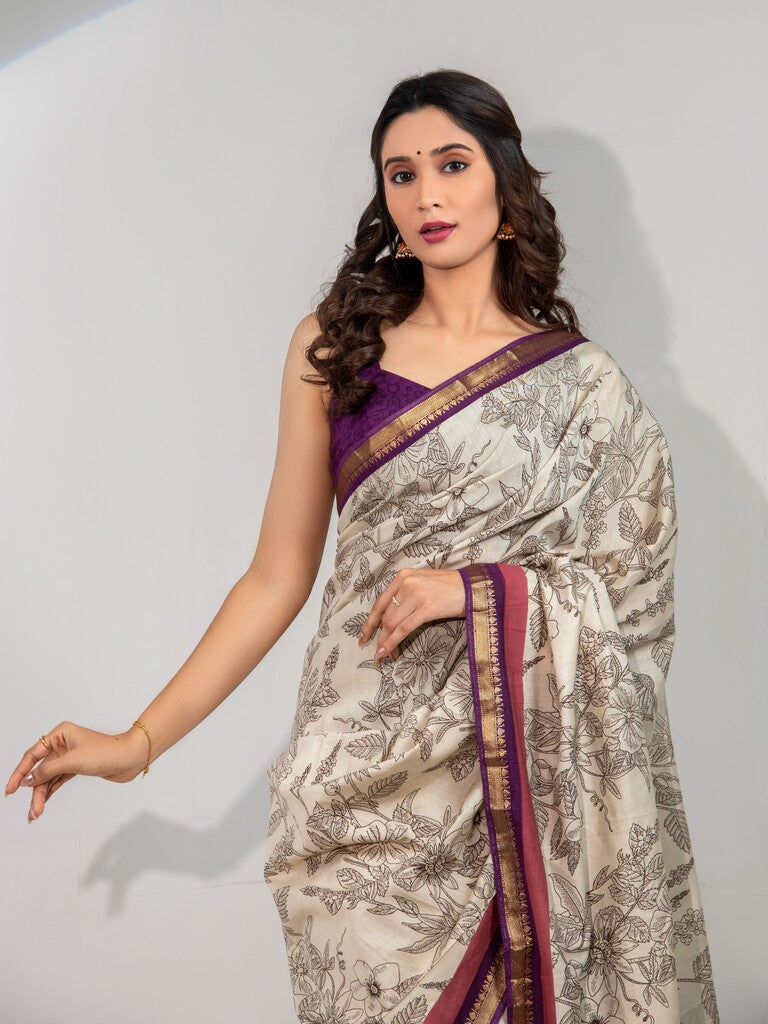 Cream color maheswari silk one minute saree with allover prints & zari border with contrast blouse