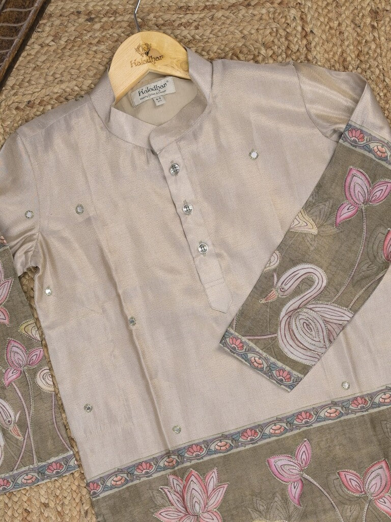 Tissue Kalamkari Boys Kurta set – Comfortable Fit 8-9 years