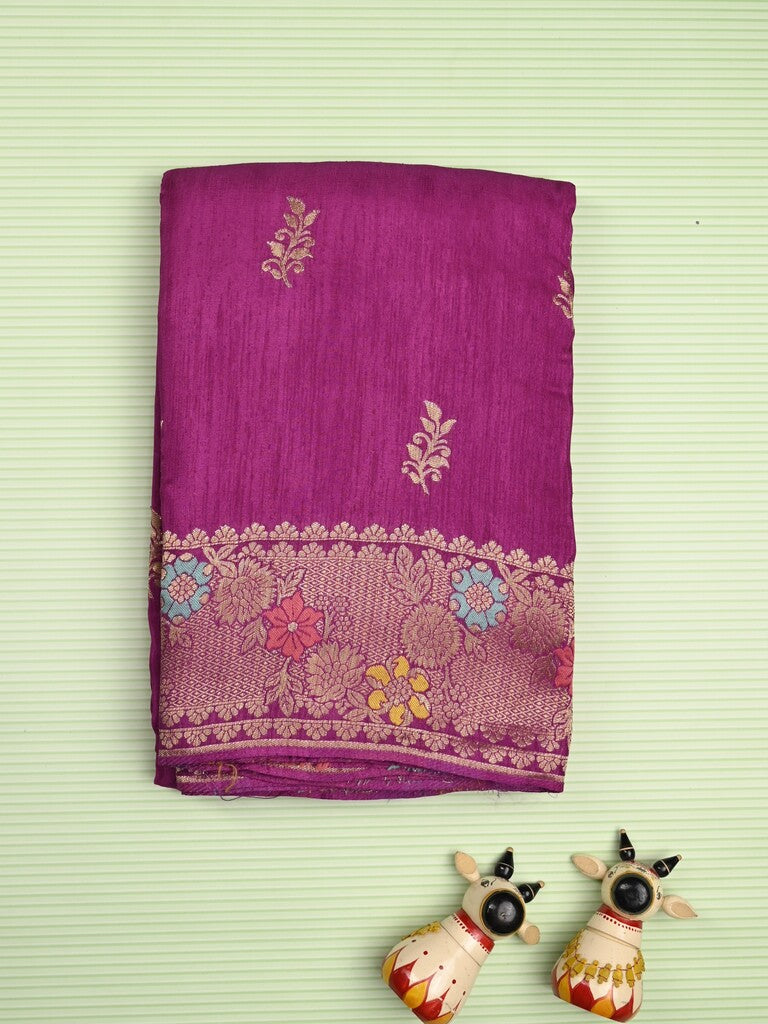 Jute matka fancy saree magenta color allover zari weaves & zari border with weaving pallu and plain blouse