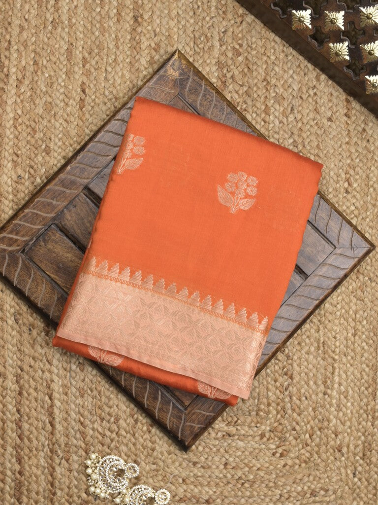 Maheshwari fancy saree with allover zari motifs & zari border with contrast blouse
