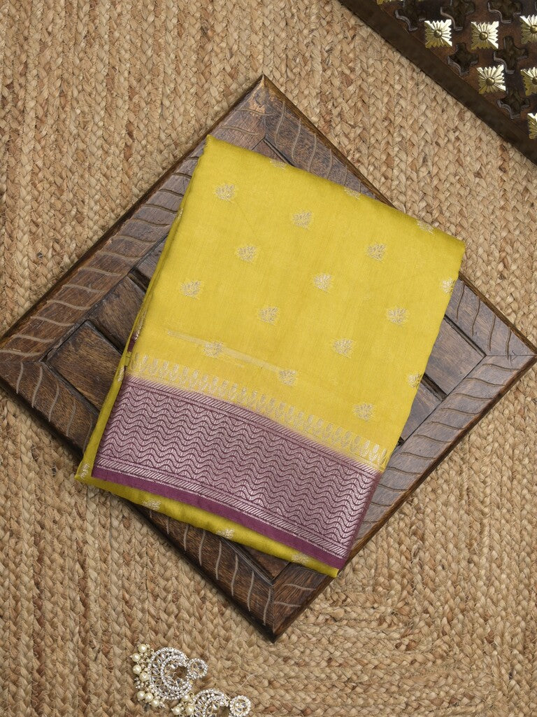 Maheshwari fancy saree with allover zari motifs & zari border with contrast blouse