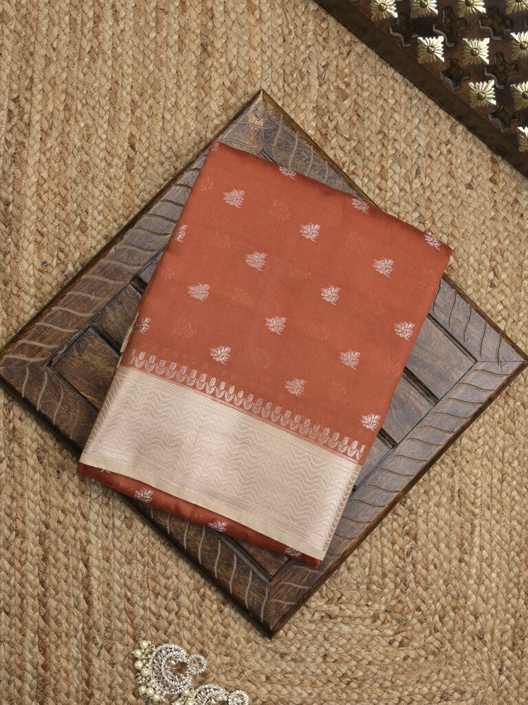 Maheshwari fancy saree with allover zari motifs & zari border with contrast blouse