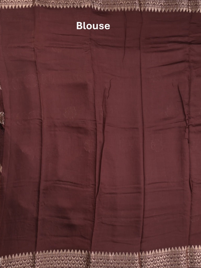 Maheshwari fancy saree with allover zari motifs & zari border with contrast blouse