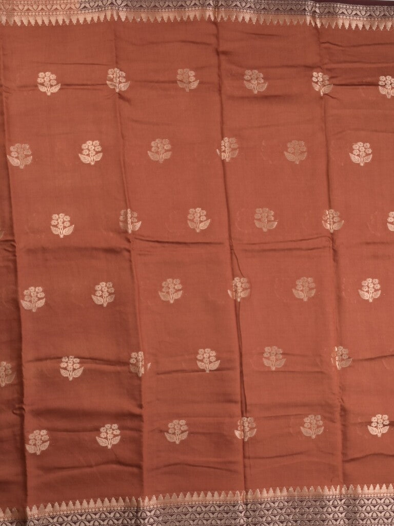 Maheshwari fancy saree with allover zari motifs & zari border with contrast blouse