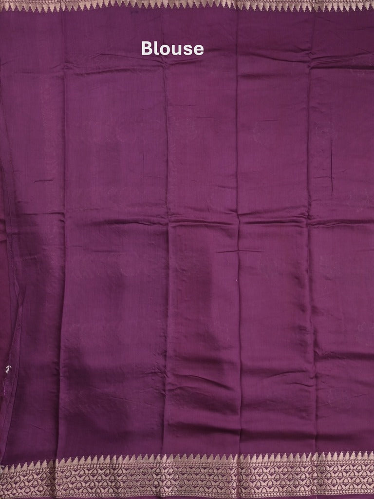 Maheshwari fancy saree with allover zari motifs & zari border with contrast blouse