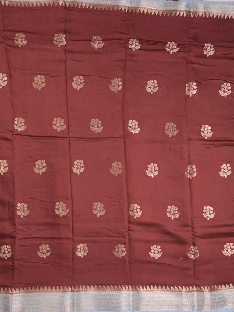 Maheshwari fancy saree with allover zari motifs & zari border with contrast blouse
