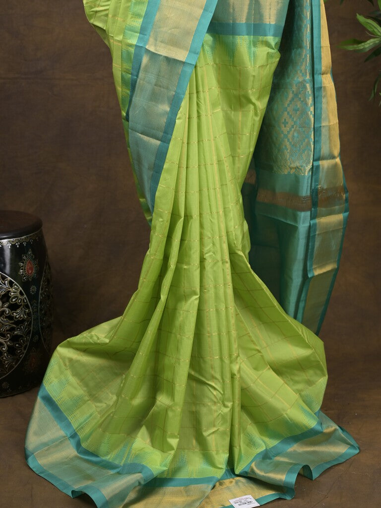Gadwal pattu saree parrot green color allover zari weaves & kanchi border with rich pallu and contrast plain blouse