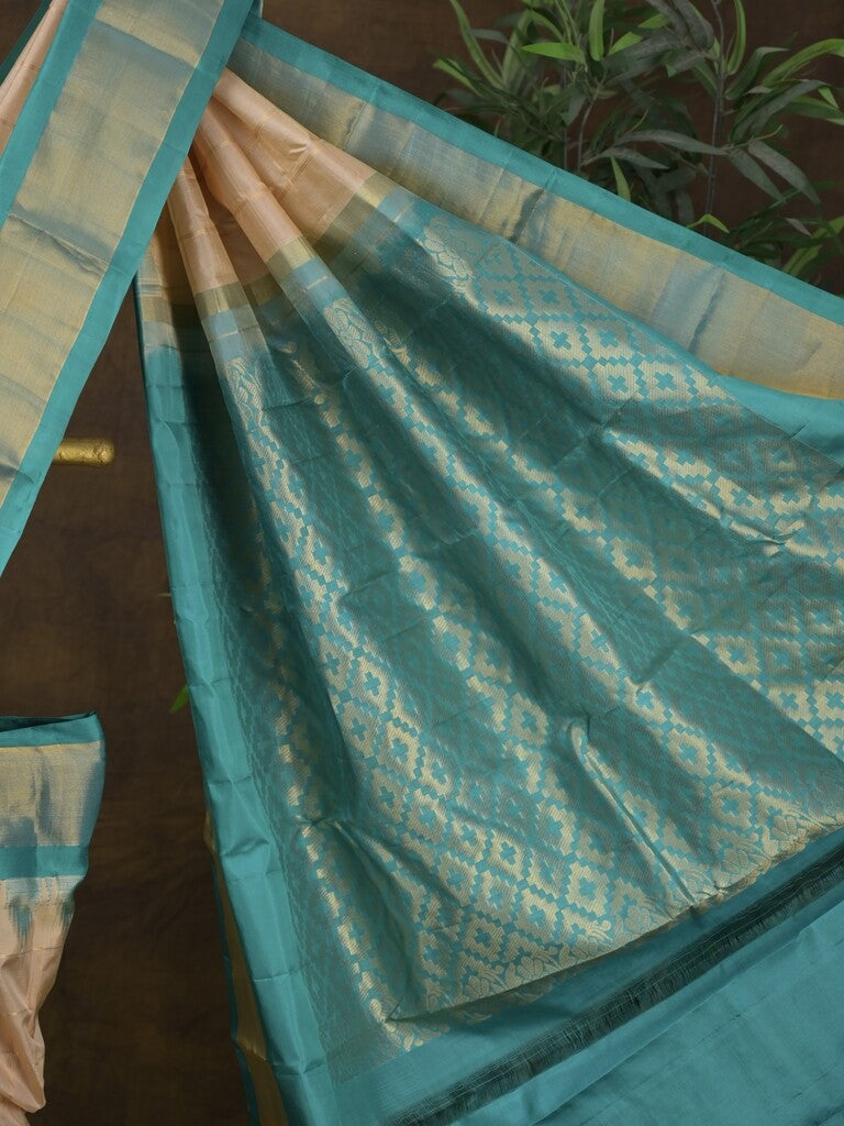 Gadwal pattu saree cream color allover zari weaves & kanchi border with rich pallu and contrast plain blouse