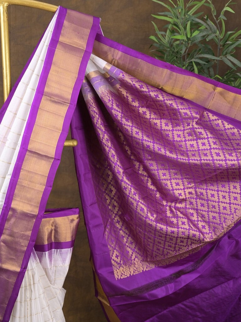 Gadwal pattu saree white color allover zari weaves & kanchi border with rich pallu and contrast plain blouse