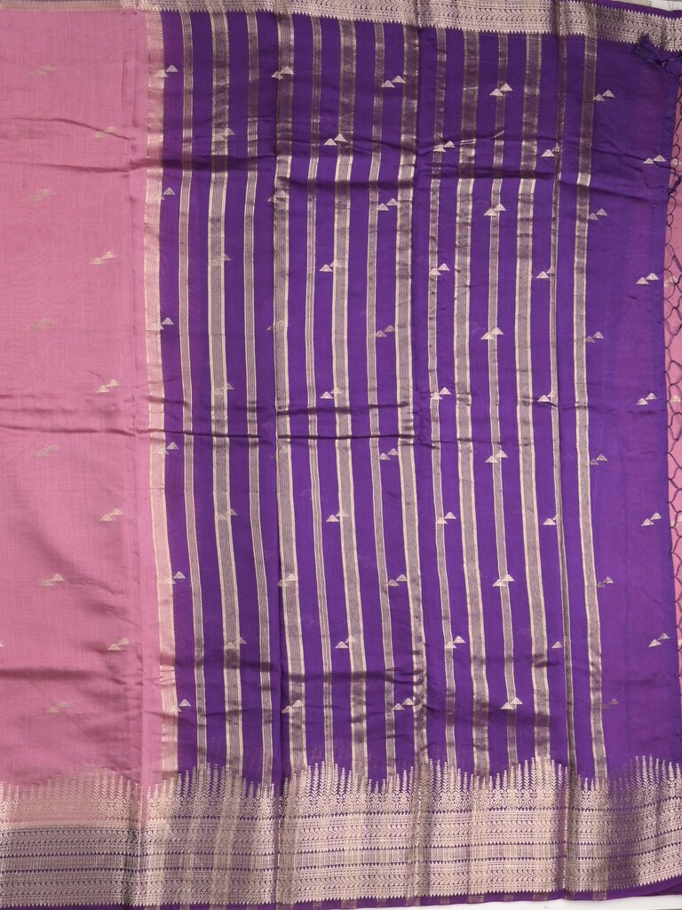 Maheshwari fancy saree allover zari motifs with zari border with contrast blouse