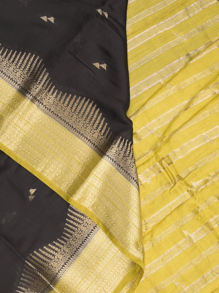 Maheshwari fancy saree allover zari motifs with zari border with contrast blouse