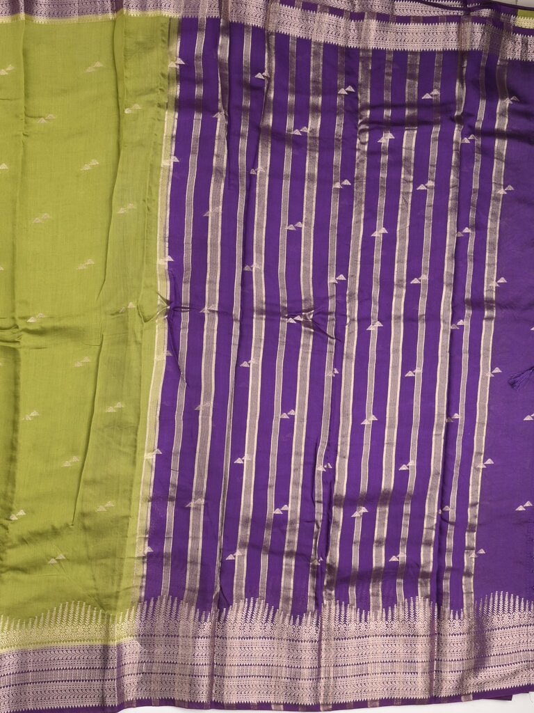 Maheshwari fancy saree allover zari motifs with zari border with contrast blouse