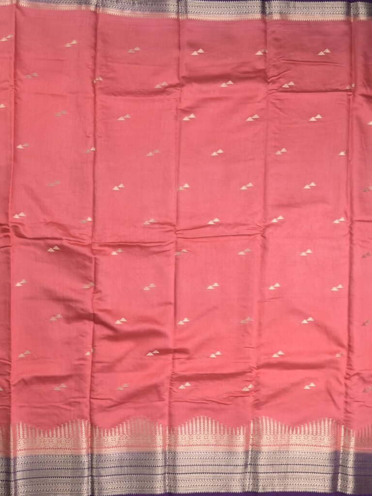Maheshwari fancy saree allover zari motifs with zari border with contrast blouse