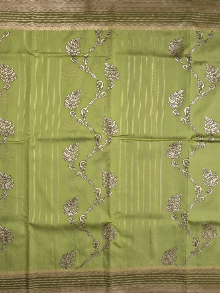 Tabby silk printed fancy saree with zari border and attached plain blouse