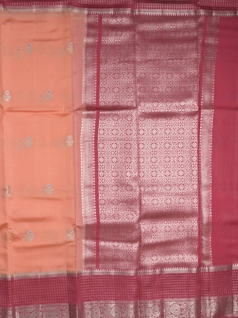 Green mango fancy saree allover zari motifs with contrast pallu and attached blouse