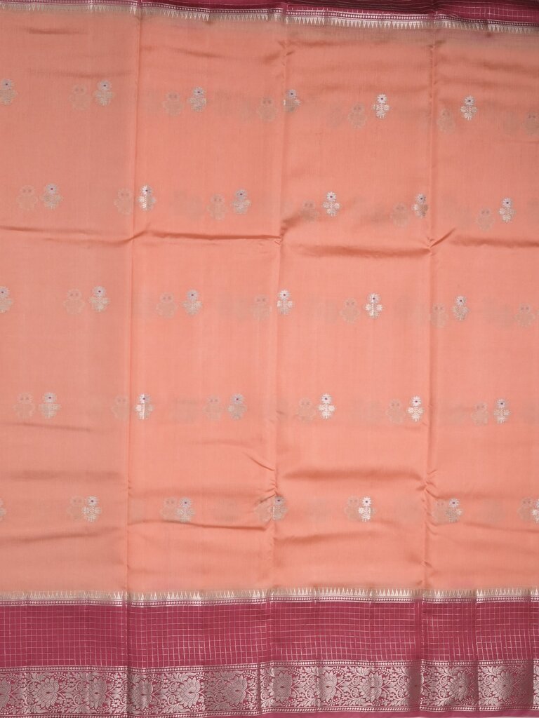 Green mango fancy saree allover zari motifs with contrast pallu and attached blouse