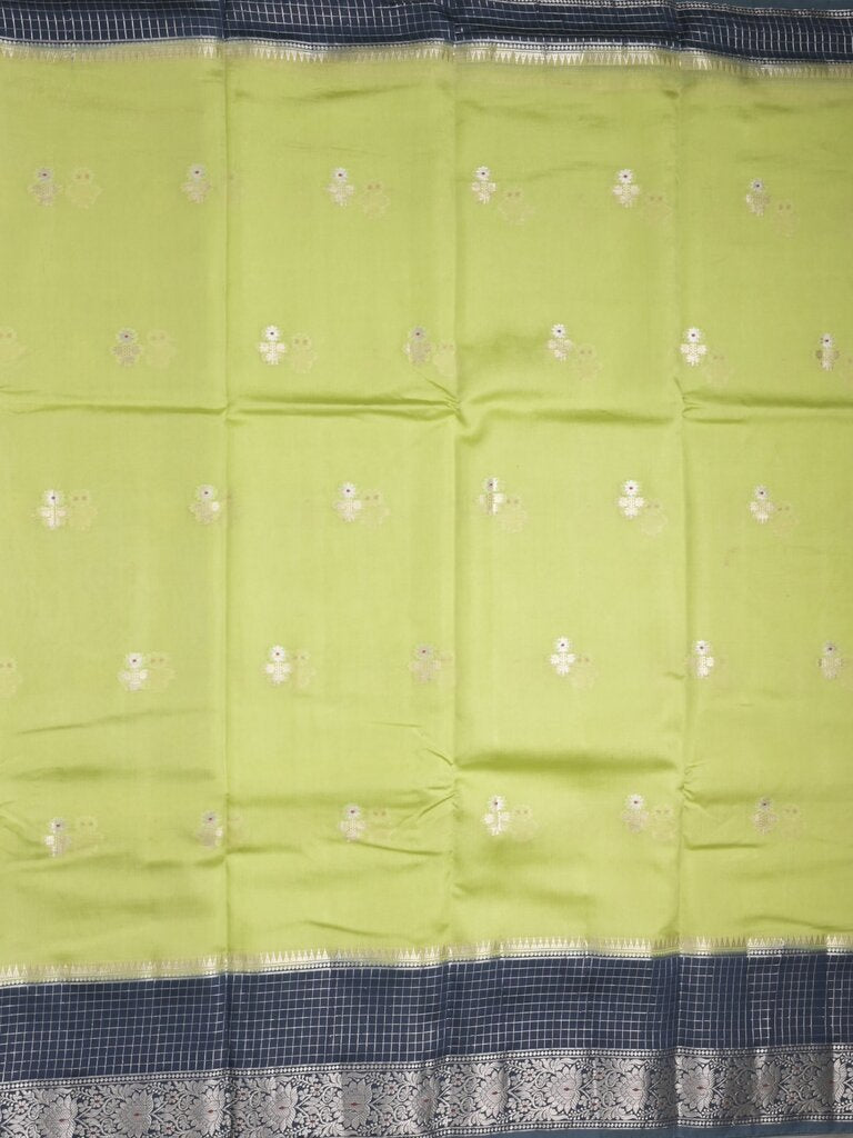 Green mango fancy saree allover zari motifs with contrast pallu and attached blouse