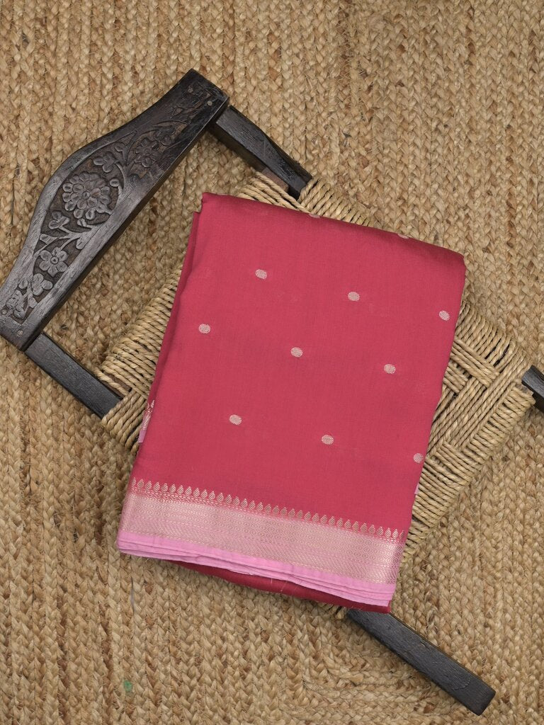 Maheshwari fancy saree allover motifs with short border with contrast pallu and attached blouse