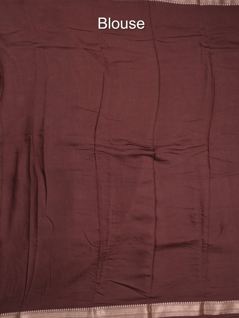 Maheshwari fancy saree allover motifs with short border with contrast pallu and attached blouse