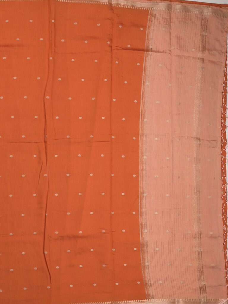 Maheshwari fancy saree allover motifs with short border with contrast pallu and attached blouse