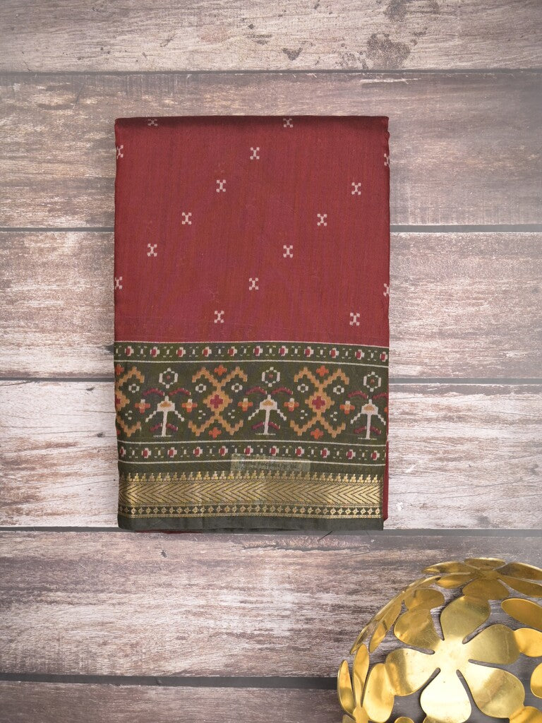Maheshwari fancy saree maroon color allover motifs & zari border with printed pallu and contrast blouse