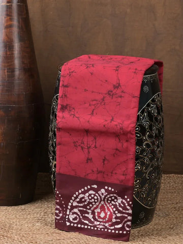 Maheswari cotton saree red color allover shibori prints & printed border with printed pallu and running blouse