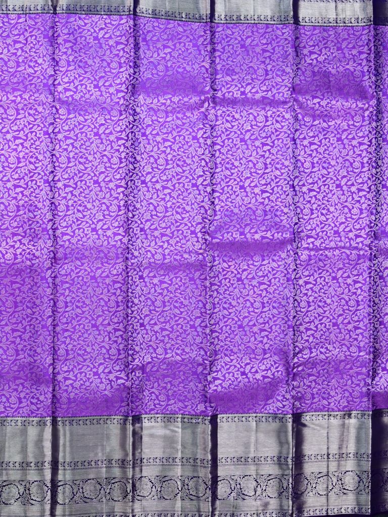 Kanchi pattu saree lavender color allover zari weaves & big zari border with rich pallu and contrast plain bouse