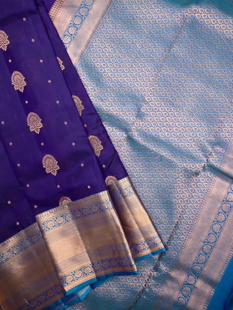 Kanchi pattu saree navy blue color allover zari motifs & zari border with rich pallu and contrast plain bouse