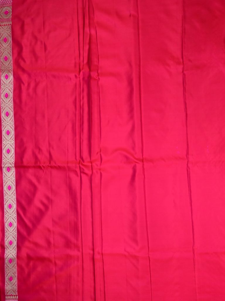 Banaras pattu saree pink color allover weaves & zari boder with rich pallu and attached plain blouse