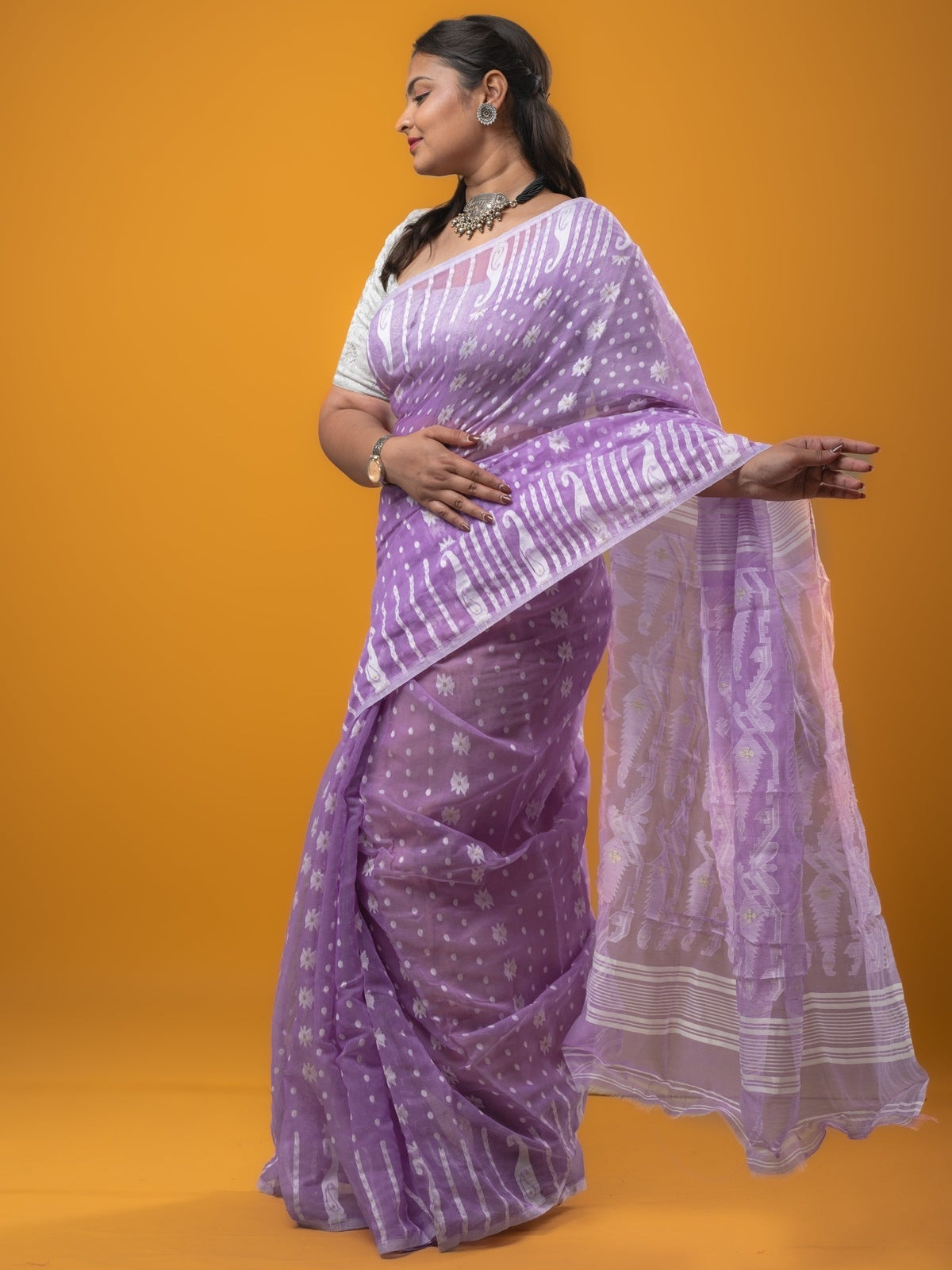 Jamdani Cotton Saree Lavender Color with Allover Weaves, Small Border, Weaving Pallu & Plain Blouse | Lightweight & Elegant Saree