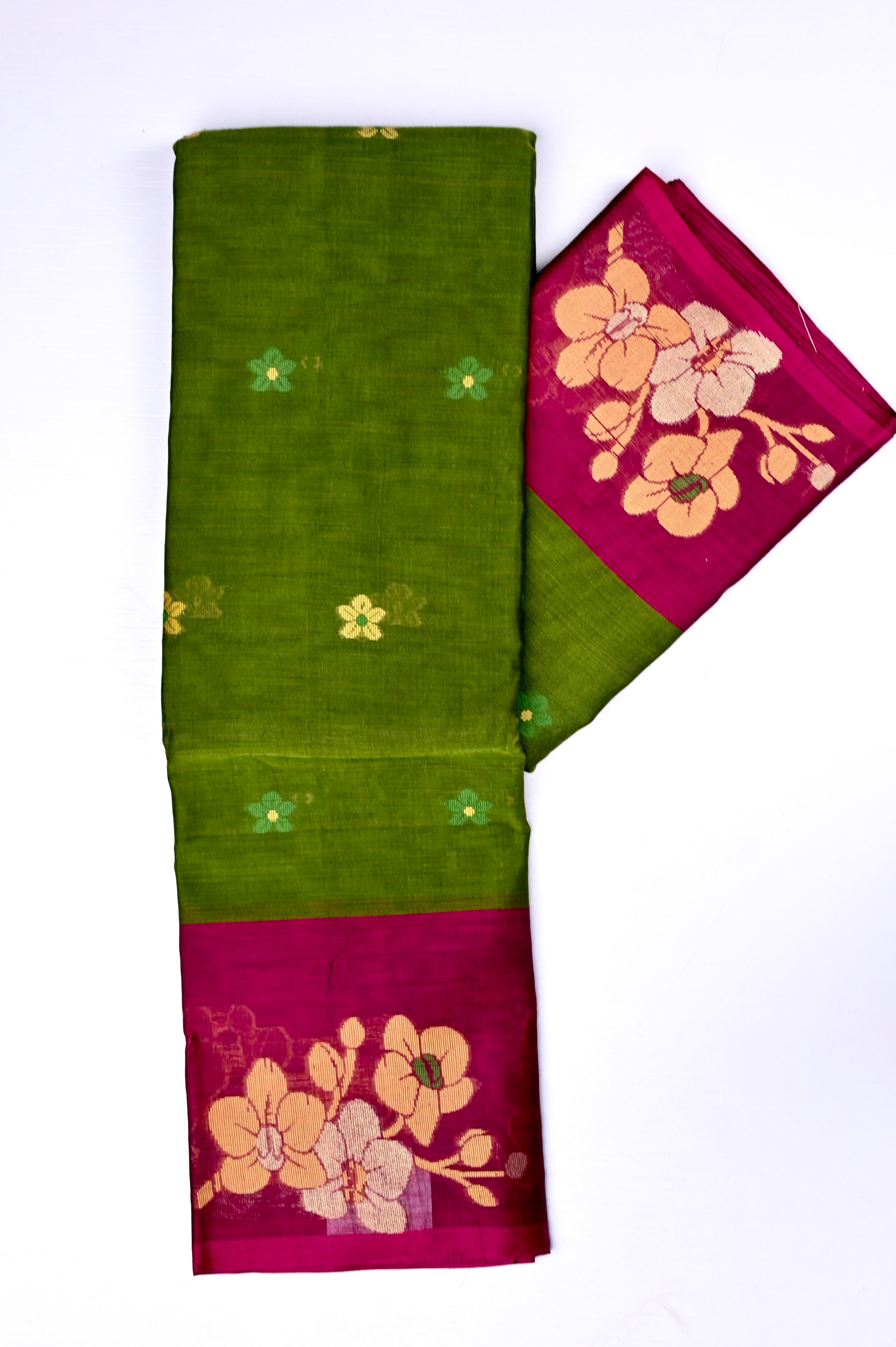 Dhaka cotton bottle green and pink color with allover thread motives, thread border, contrast pallu and running blouse.