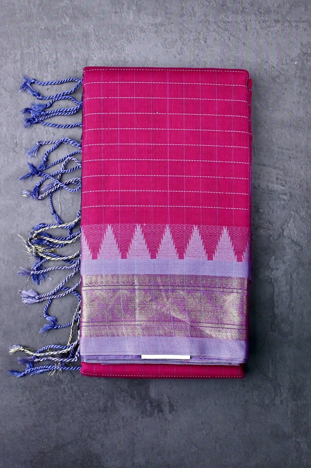 Dhaka cotton saree pink color with allover checks, small zari border, short pallu and contrast checks blouse
