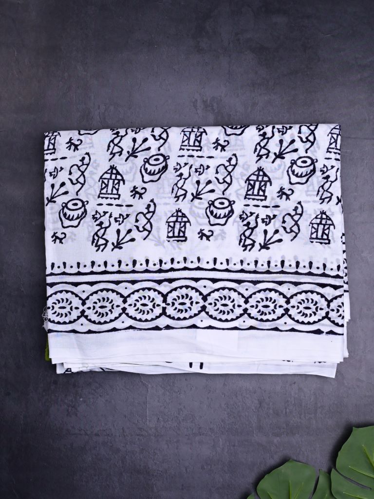 Mul mul cotton saree white color allover prints & printed border with printed pallu and contrast plain blouse