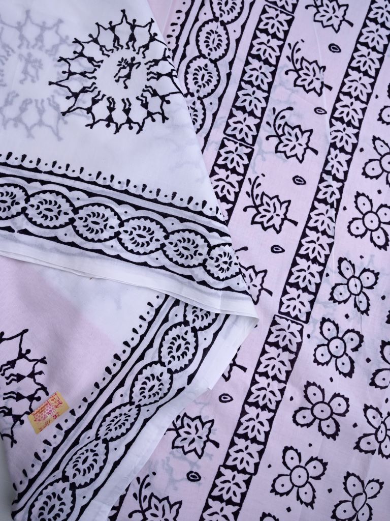 Mul mul cotton saree white color allover prints & printed border with printed pallu and contrast plain blouse