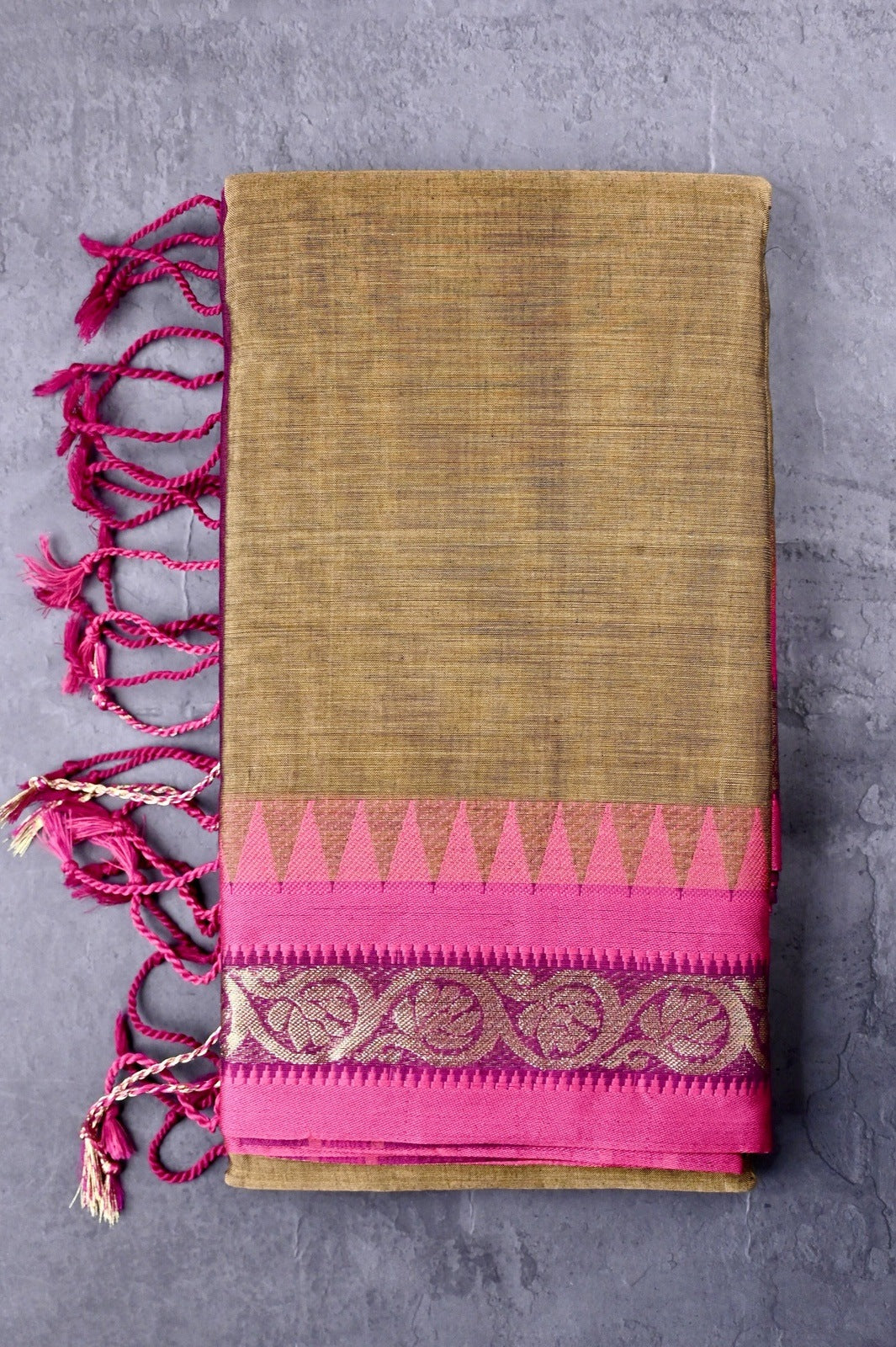 Dhaka cotton saree olive green and pink color with small zari border, big contrast pallu and plain blouse.