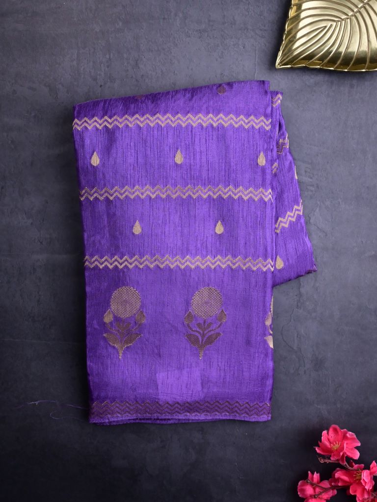 Matka kadhi fancy saree lavender color allover zari stripes with motifs & zari border with short pallu and plain self blouse