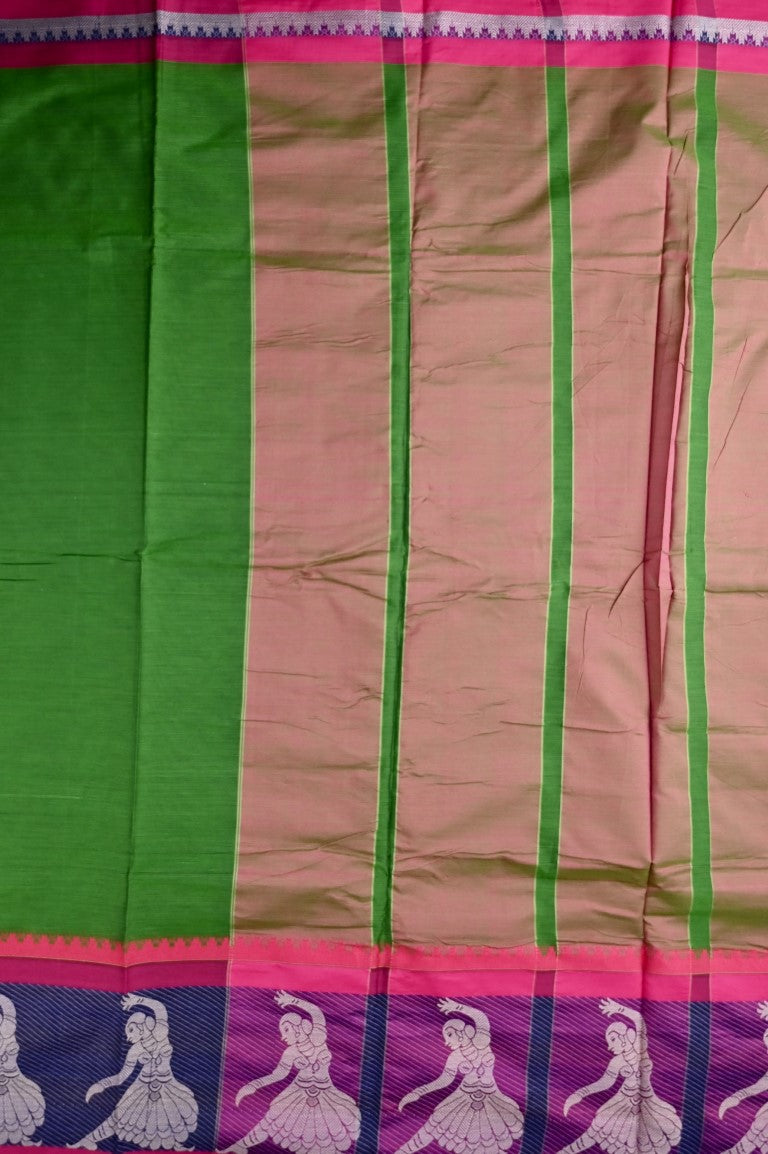 Narayanpet cotton saree leaf green and pink color with big thread border, short pallu and plain blouse.